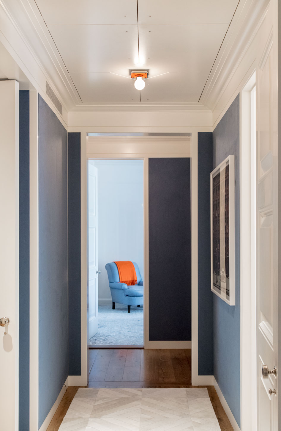 pop shown in polished nickel finish with ral #4010 telemagenta